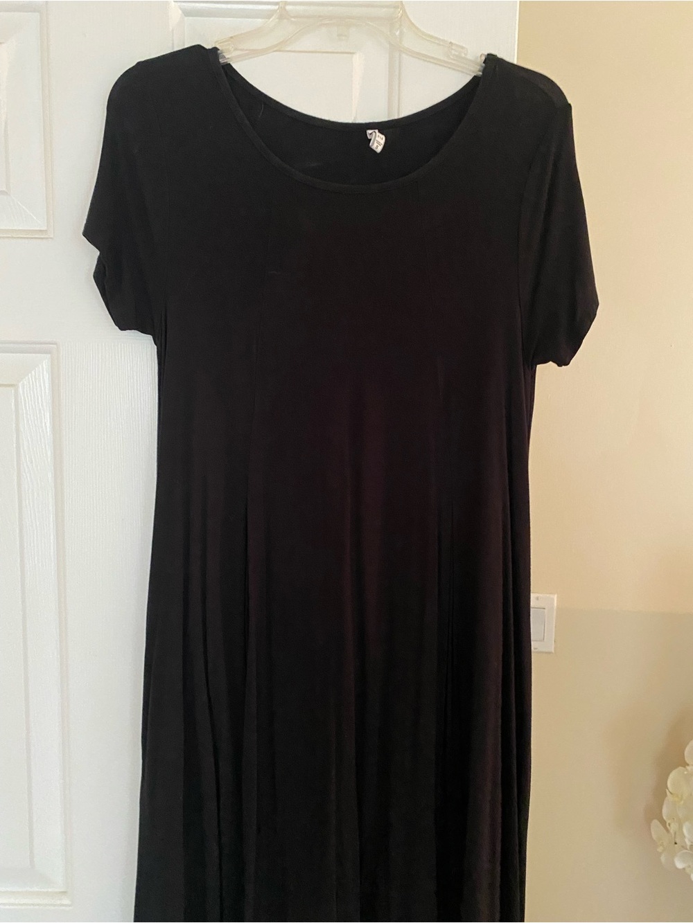 Z Supply Black Short Sleeve Scoop Neck Tunic